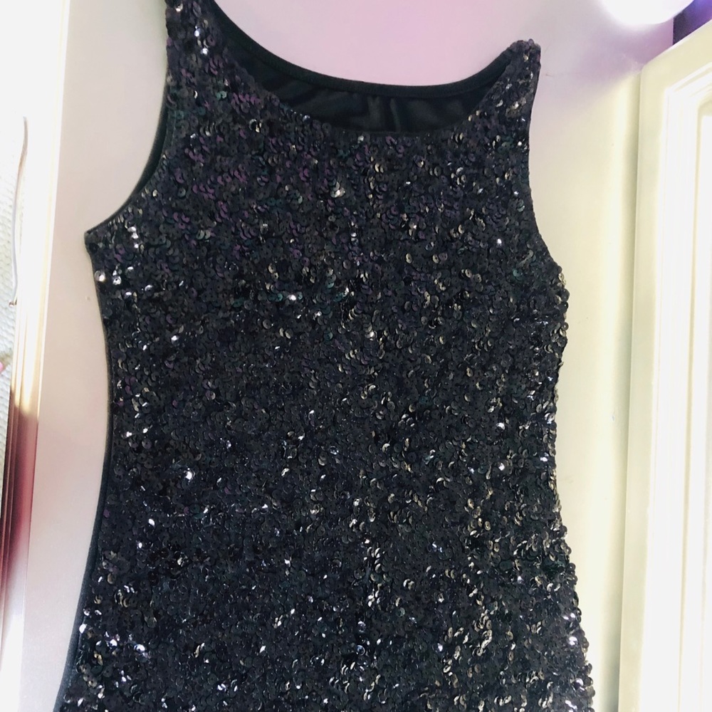 Black sequence top